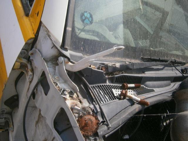 Решетка под лобовое стекло Тойота Хайлюкс Сурф в Сибае 29486